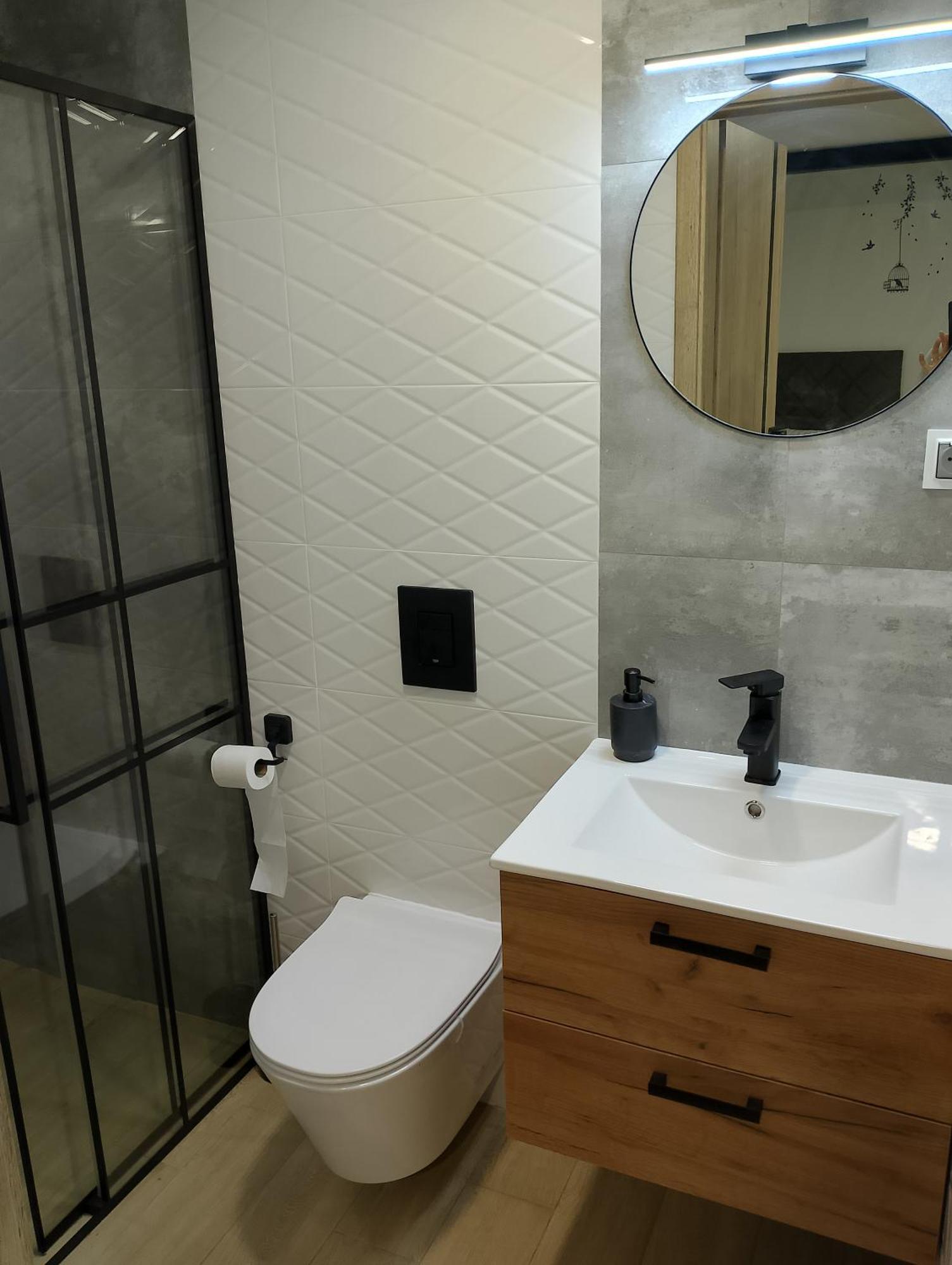 Apartament Z Ogrodem I Przemyśl Esterno foto